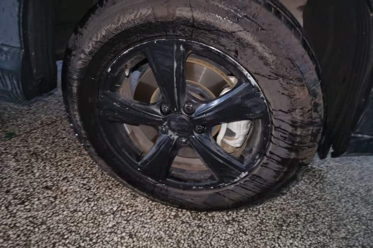 Used Haval H6 Coupe 2016 Blue Label 1.5T Manual Two-Wheel Drive Elite Model Right Front Wheel Hub