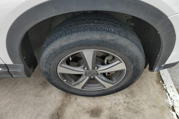 Used Haval H6 Coupe 2016 Blue Label 1.5T Automatic Two-Wheel Drive Elite Model Right Front Wheel Hub