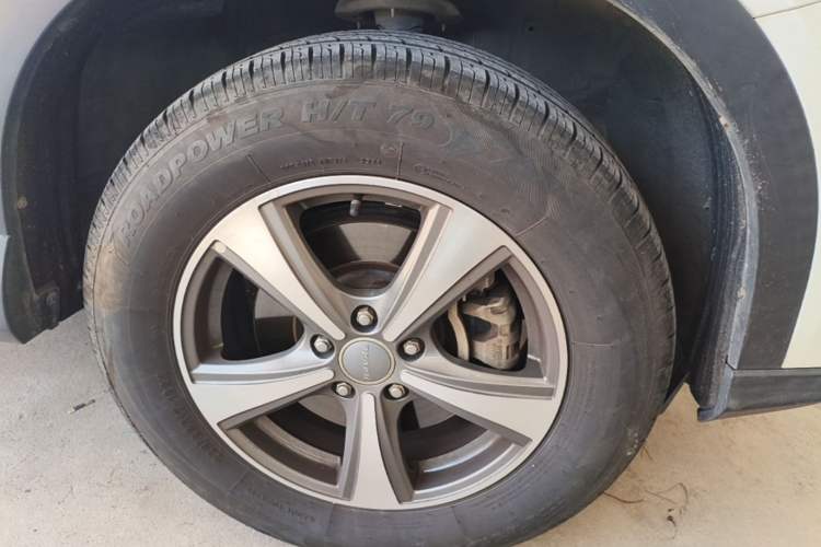 Used Haval H6 Coupe 2016 Blue Label 1.5T Automatic Two-Wheel Drive Urban Model Right Front Wheel Hub