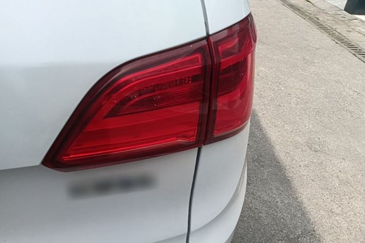 Used Haval H6 Coupe 2016 Blue Label 1.5T Automatic Two-Wheel Drive Elite Model Right Rear Taillight