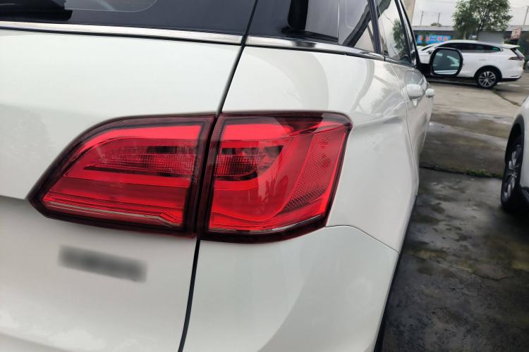 Used Haval H6 Coupe 2016 Blue Label 1.5T Automatic Two-Wheel Drive Elite Model Right Rear Taillight