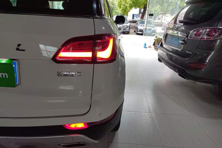 Used Haval H6 Coupe 2016 Blue Label 1.5T Automatic Two-Wheel Drive Elite Model Right Rear Taillight