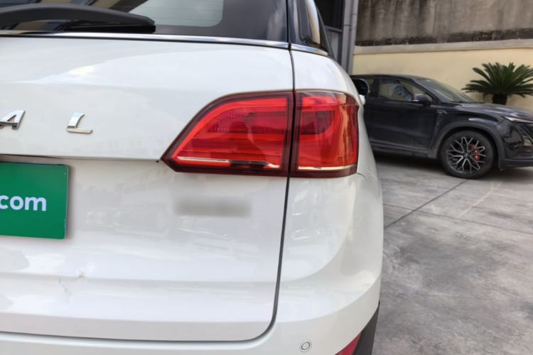 Used Haval H6 Coupe 2016 Blue Label 1.5T Automatic Two-Wheel Drive Urban Model Right Rear Taillight