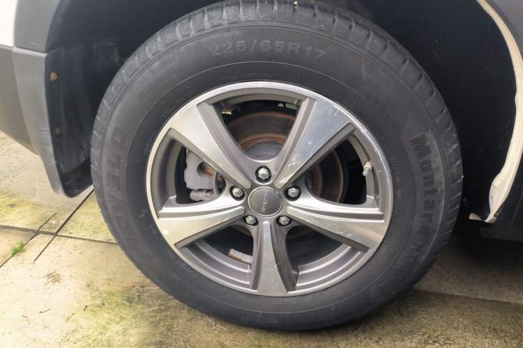 Used Haval H6 Coupe 2016 Blue Label 1.5T Automatic Two-Wheel Drive Elite Model Right Rear Wheel Hub