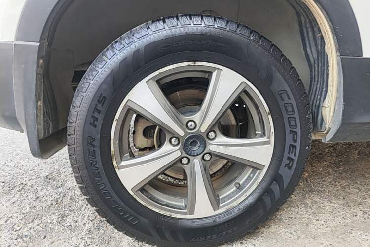 Used Haval H6 Coupe 2016 Blue Label 1.5T Automatic Two-Wheel Drive Elite Model Right Rear Wheel Hub