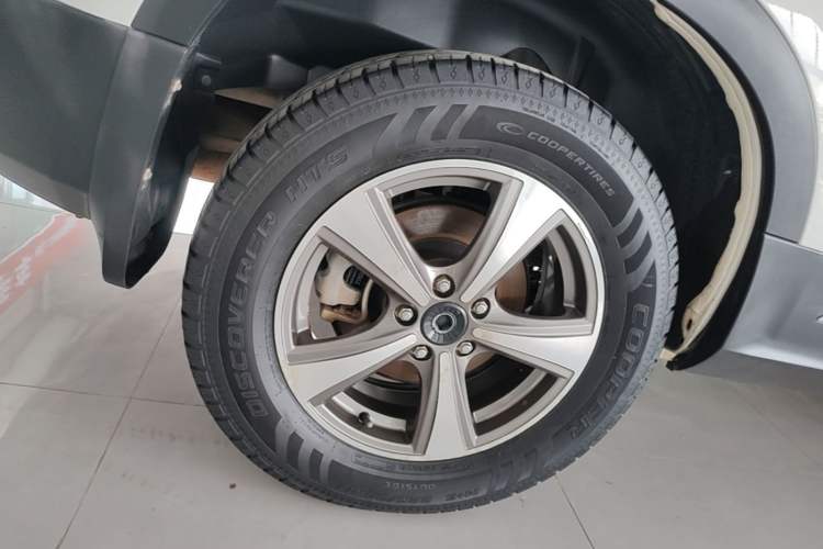 Used Haval H6 Coupe 2016 Blue Label 1.5T Automatic Two-Wheel Drive Elite Model Right Rear Wheel Hub