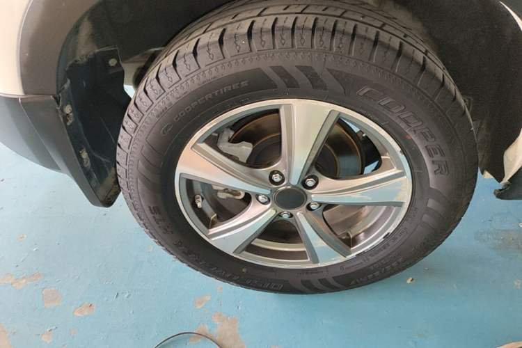 Used Haval H6 Coupe 2016 Blue Label 1.5T Automatic Two-Wheel Drive Urban Model Right Rear Wheel Hub