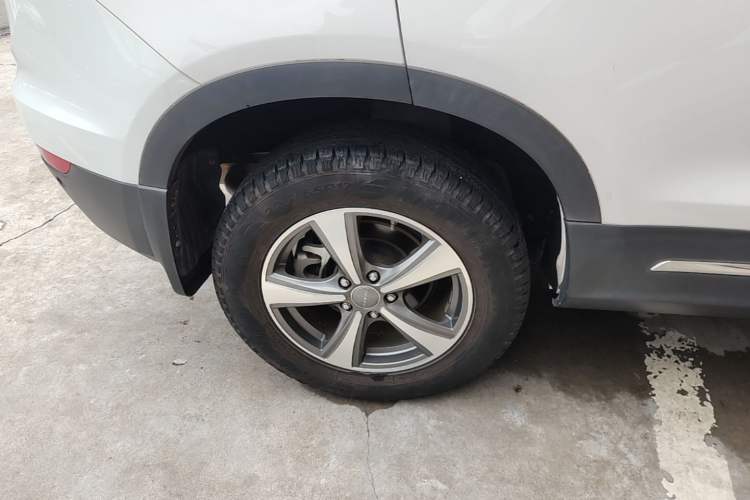 Used Haval H6 Coupe 2016 Blue Label 1.5T Manual Two-Wheel Drive Elite Model Right Rear Wheel Hub