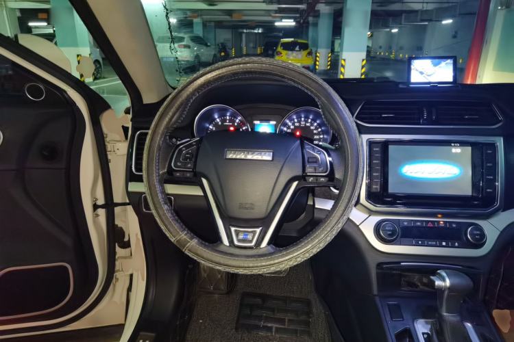Used Haval H6 Coupe 2016 Blue Label 1.5T Automatic Two-Wheel Drive Urban Model Steering Wheel