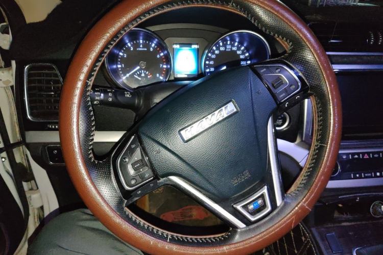 Used Haval H6 Coupe 2016 Blue Label 1.5T Manual Two-Wheel Drive Elite Model Steering Wheel