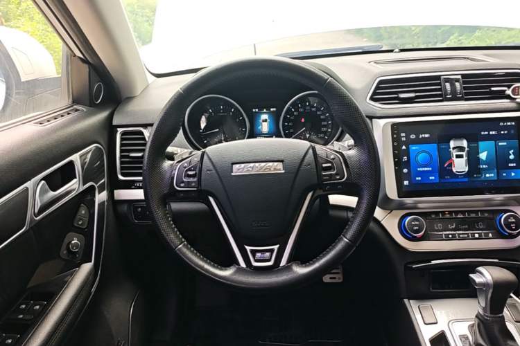 Used Haval H6 Coupe 2016 Blue Label 1.5T Automatic Two-Wheel Drive Urban Model Steering Wheel