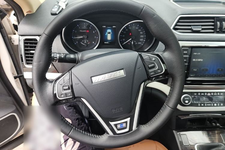 Used Haval H6 Coupe 2016 Blue Label 1.5T Manual Two-Wheel Drive Elite Model Steering Wheel