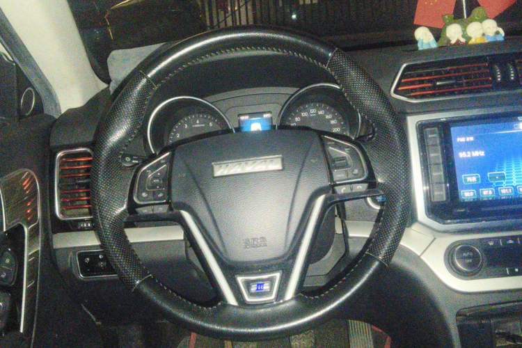 Used Haval H6 Coupe 2016 Blue Label 1.5T Manual Two-Wheel Drive Elite Model Steering Wheel