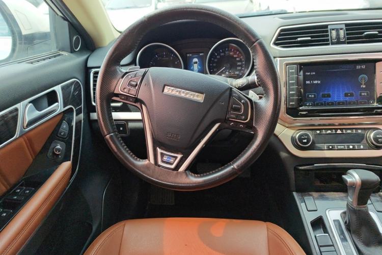 Used Haval H6 Coupe 2016 Blue Label 1.5T Automatic Two-Wheel Drive Urban Model Steering Wheel