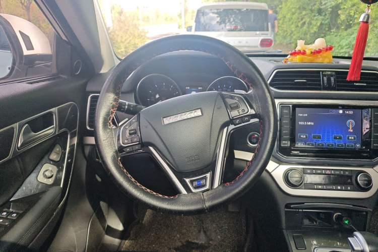Used Haval H6 Coupe 2016 Blue Label 1.5T Automatic Two-Wheel Drive Elite Model Steering Wheel