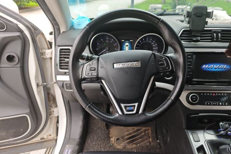 Used Haval H6 Coupe 2016 Blue Label 1.5T Manual Two-Wheel Drive Elite Model Steering Wheel