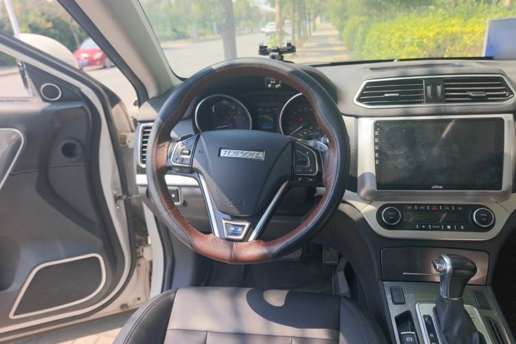 Used Haval H6 Coupe 2016 Blue Label 1.5T Automatic Two-Wheel Drive Urban Model Steering Wheel