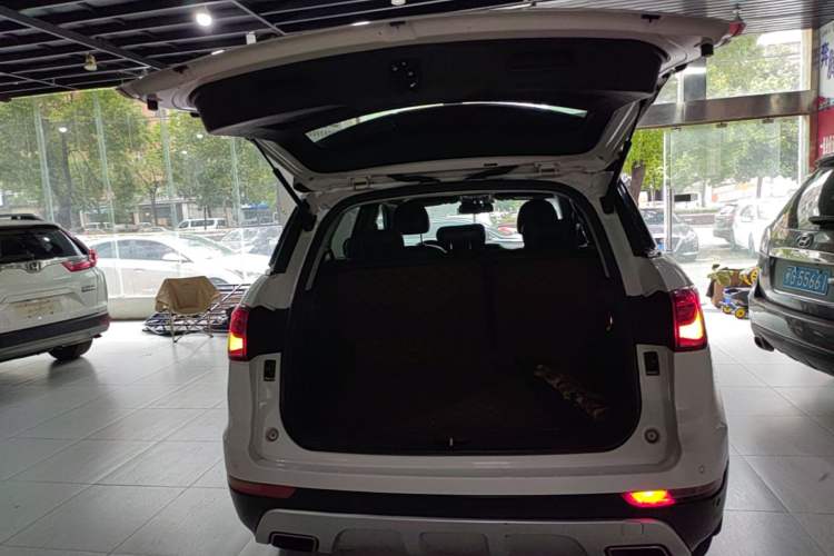 Used Haval H6 Coupe 2016 Blue Label 1.5T Automatic Two-Wheel Drive Elite Model Trunk