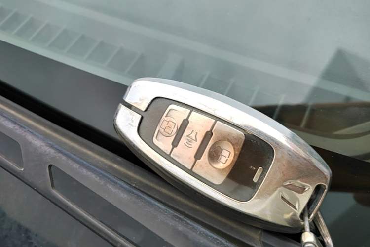 Used Haval H6 Coupe 2016 Blue Label 1.5T Automatic Two-Wheel Drive Elite Model Vehicle Key