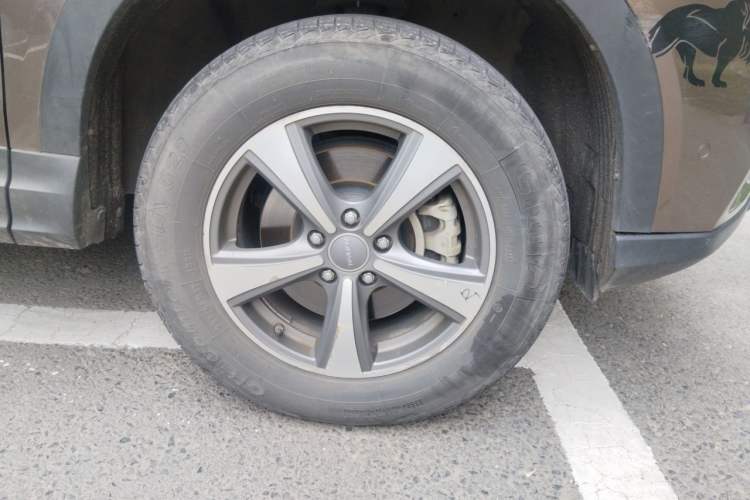 Used Haval H6 Coupe 2016 Blue Label 1.5T Automatic Two-Wheel Drive Elite Model Right Front Wheel Hub