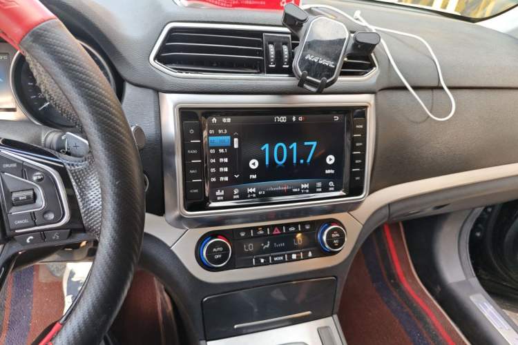 Used Haval H6 Coupe 2017 Red-Label 2.0T Automatic Two-Wheel Drive Elite Model Audio And AC Panel