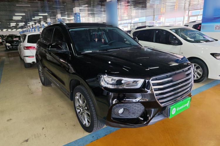 Used Haval H6 Coupe 2017 Red-Label 2.0T Automatic Two-Wheel Drive Urban Model Exterior 1