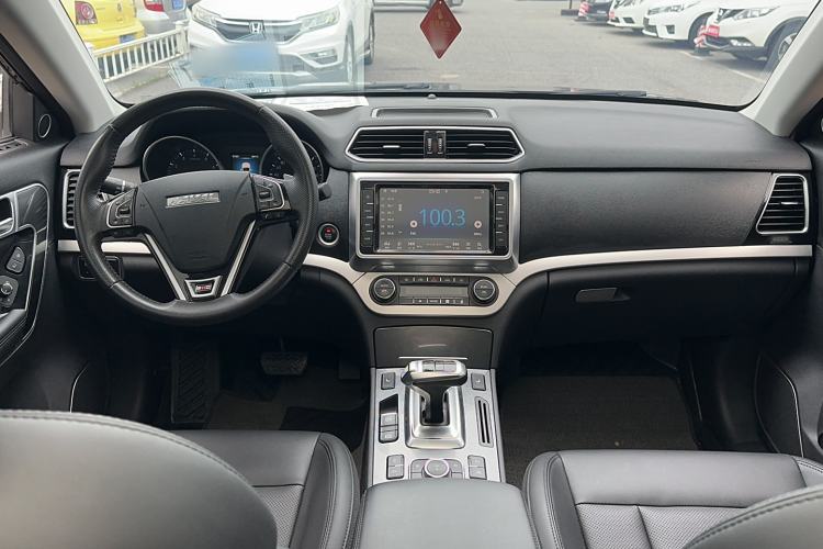 Used Haval H6 Coupe 2017 Red Label 2.0T Automatic Two-Wheel Drive Prestige Model Interior 3