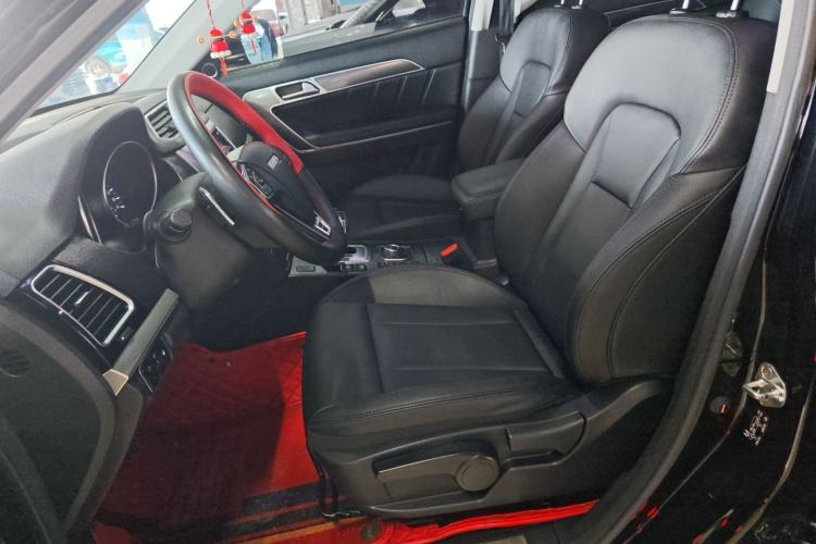Used Haval H6 Coupe 2017 Red-Label 2.0T Automatic Two-Wheel Drive Urban Model Left Front Seat