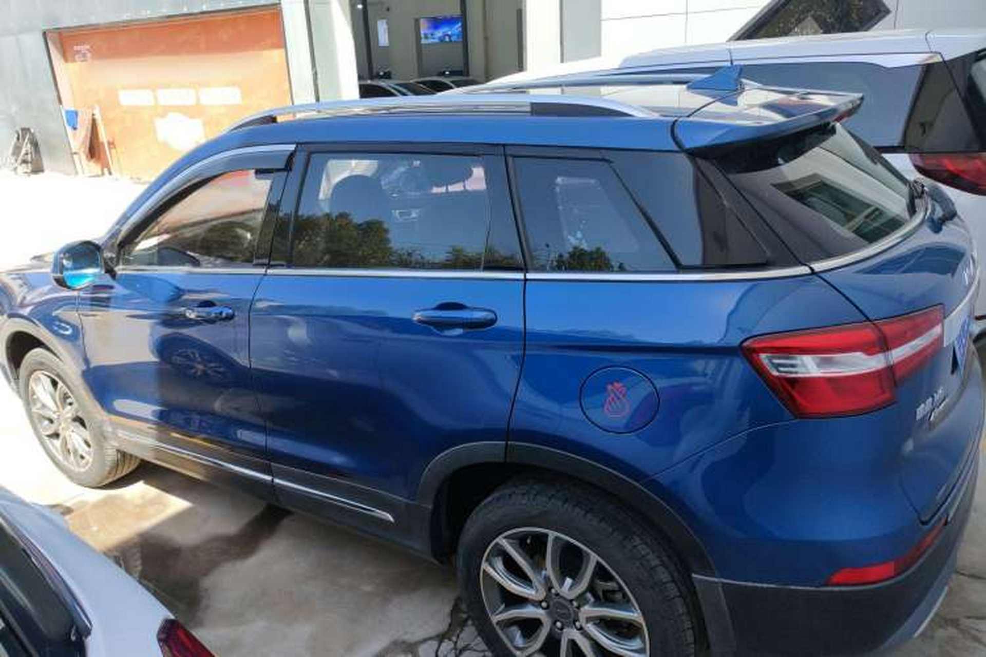 Used Haval H6 Coupe 2017 Red-Label 2.0T Automatic Two-Wheel Drive Urban Model Exterior 5