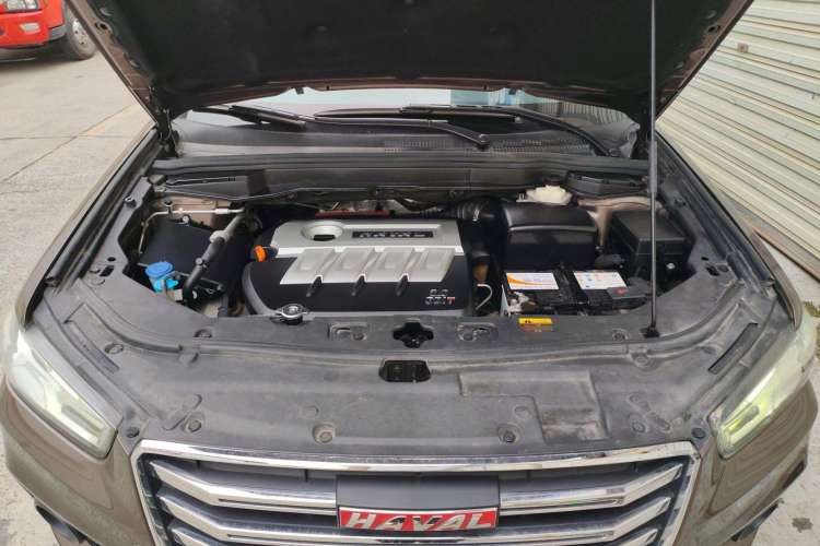 Used Haval H6 Coupe 2017 Red-Label 2.0T Automatic Two-Wheel Drive Elite Model Engine Bay