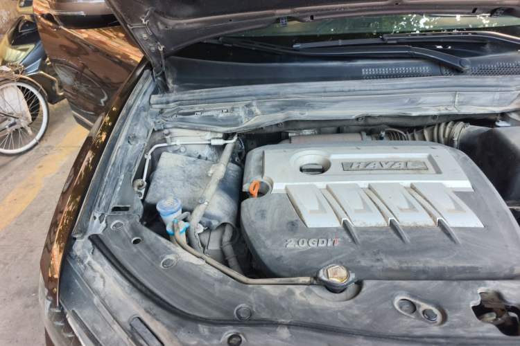 Used Haval H6 Coupe 2017 Blue Label 2.0T Automatic Two-Wheel Drive Elite Model Engine Bay Right