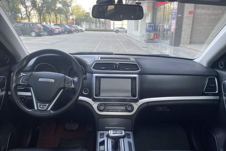 Used Haval H6 Coupe 2017 Red-Label 2.0T Automatic Two-Wheel Drive Elite Model Interior 3