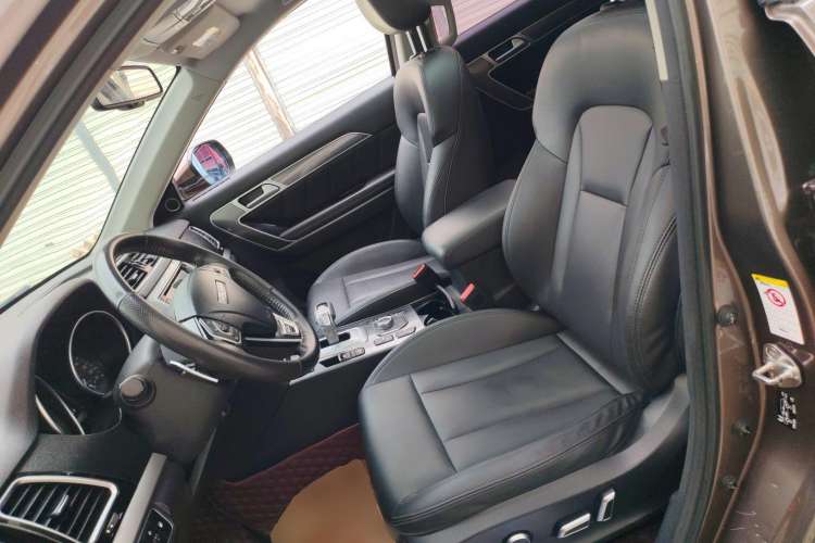 Used Haval H6 Coupe 2017 Red-Label 2.0T Automatic Two-Wheel Drive Elite Model Left Front Seat