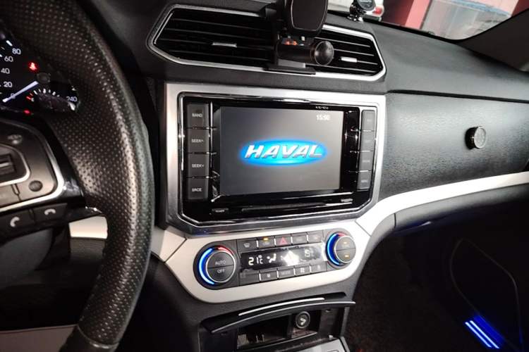 Used Haval H6 Coupe 2017 Blue Label 2.0T Automatic Two-Wheel Drive Elite Model Audio And AC Panel