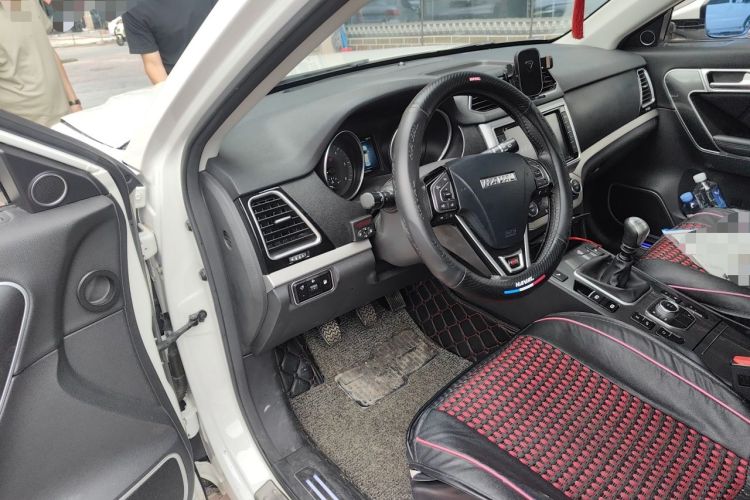 Used Haval H6 Coupe 2017 Red-Label Diesel 2.0T Manual 4x4 Elite Model China V Standard Driver Seat