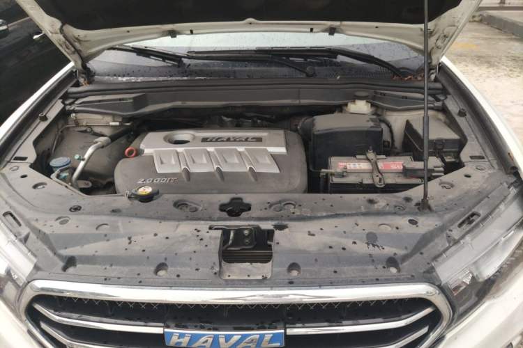 Used Haval H6 Coupe 2017 Blue Label 2.0T Automatic Two-Wheel Drive Prestige Model Engine Bay