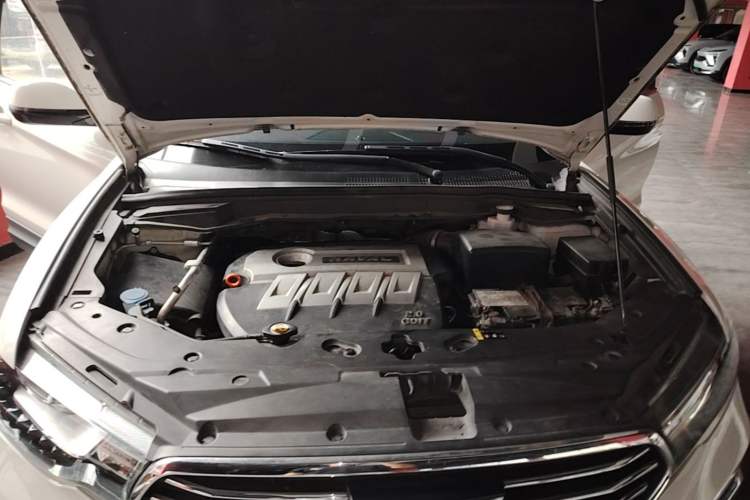 Used Haval H6 Coupe 2017 Blue Label 2.0T Automatic Two-Wheel Drive Elite Model Engine Bay