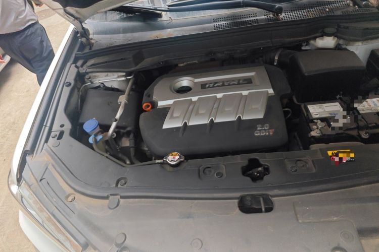 Used Haval H6 Coupe 2017 Red-Label 2.0T Automatic Two-Wheel Drive Urban Model Engine Bay Right