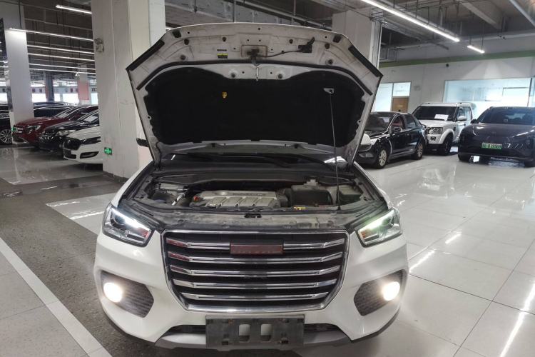 Used Haval H6 Coupe 2017 Red Label 2.0T Manual Two-Wheel Drive Elite Model Engine Bay