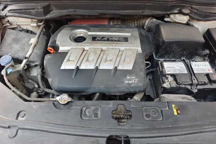 Used Haval H6 Coupe 2017 Red-Label 2.0T Automatic Two-Wheel Drive Elite Model Engine Bay