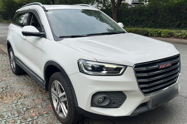Used Haval H6 Coupe 2017 Red Label 2.0T Manual Two-Wheel Drive Elite Model Exterior 2