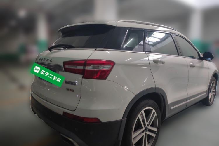 Used Haval H6 Coupe 2017 Red-Label Diesel 2.0T Manual Two-Wheel Drive Elite Model China V Standard Exterior 5
