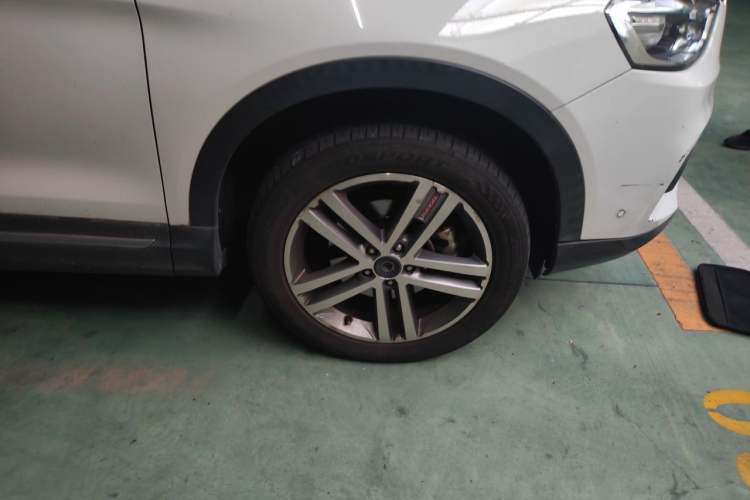 Used Haval H6 Coupe 2017 Red-Label Diesel 2.0T Manual Two-Wheel Drive Elite Model China V Standard Exterior 7
