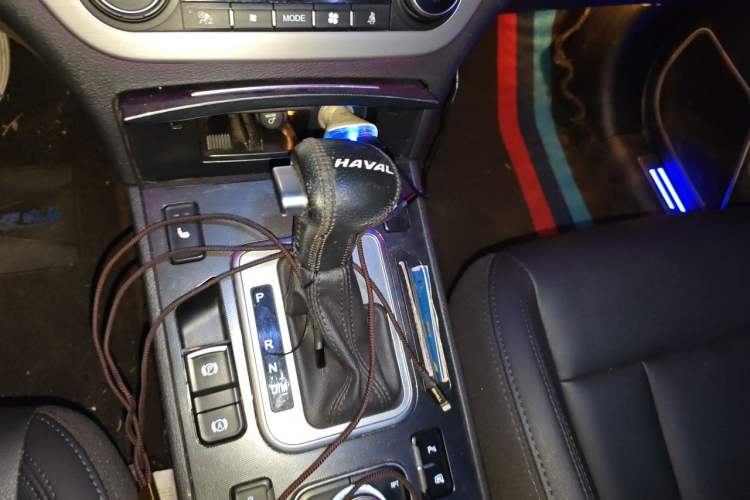 Used Haval H6 Coupe 2017 Blue Label 2.0T Automatic Two-Wheel Drive Elite Model Gear Lever