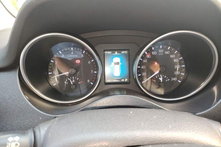 Used Haval H6 Coupe 2017 Red-Label 2.0T Automatic Two-Wheel Drive Elite Model Instrument Cluster