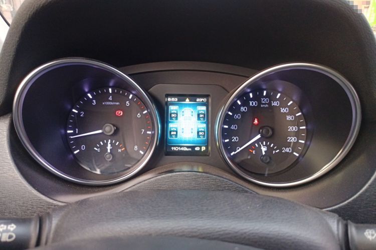 Used Haval H6 Coupe 2017 Red Label 2.0T Automatic Two-Wheel Drive Prestige Model Instrument Cluster