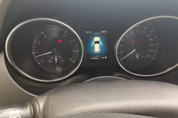 Used Haval H6 Coupe 2017 Red-Label 2.0T Automatic Two-Wheel Drive Elite Model Instrument Cluster