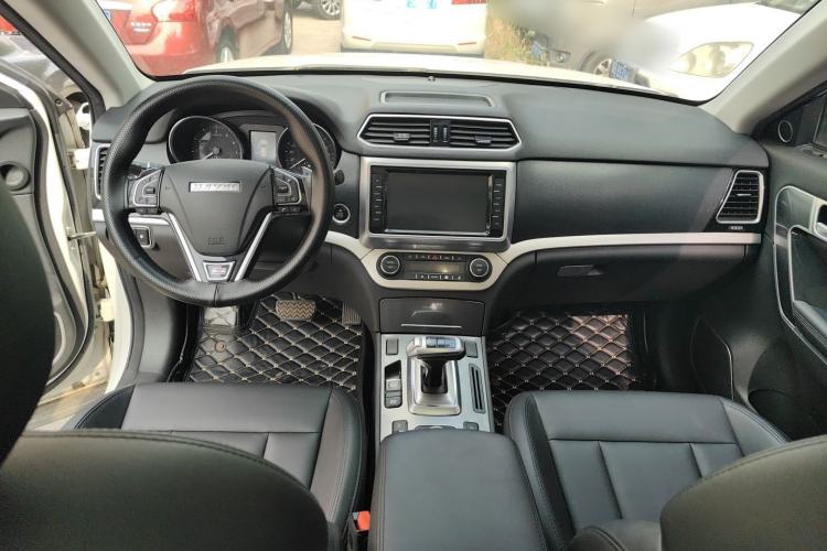 Used Haval H6 Coupe 2017 Red-Label 2.0T Automatic Two-Wheel Drive Elite Model Interior 4