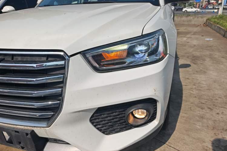 Used Haval H6 Coupe 2017 Red-Label 2.0T Automatic Two-Wheel Drive Elite Model Left Front Headlight