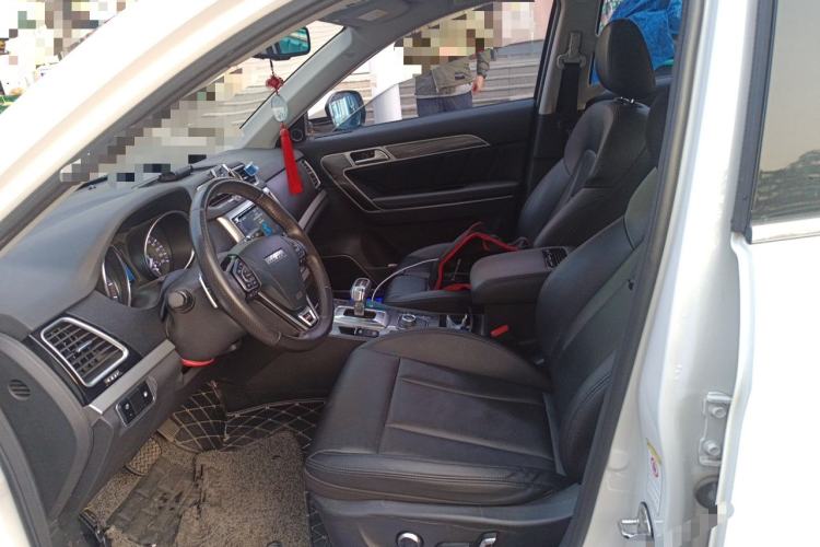 Used Haval H6 Coupe 2017 Red Label 2.0T Automatic Two-Wheel Drive Prestige Model Left Front Seat